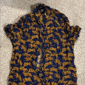 Hawaian shirt🔥 tigers